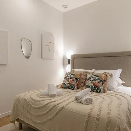 Appartement Mba - Felix Faure Luxury Proche Tour Eiffel Paris