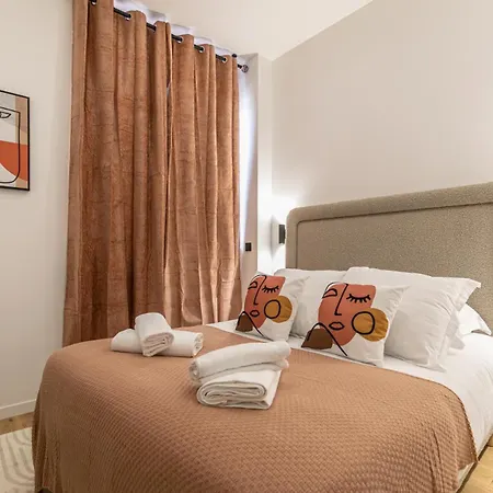Appartement Mba - Felix Faure Luxury Proche Tour Eiffel Paris