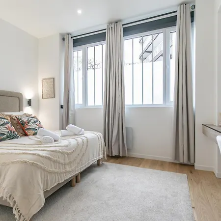 Appartement Mba - Felix Faure Luxury Proche Tour Eiffel