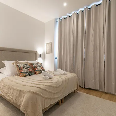 Appartement Mba - Felix Faure Luxury Proche Tour Eiffel
